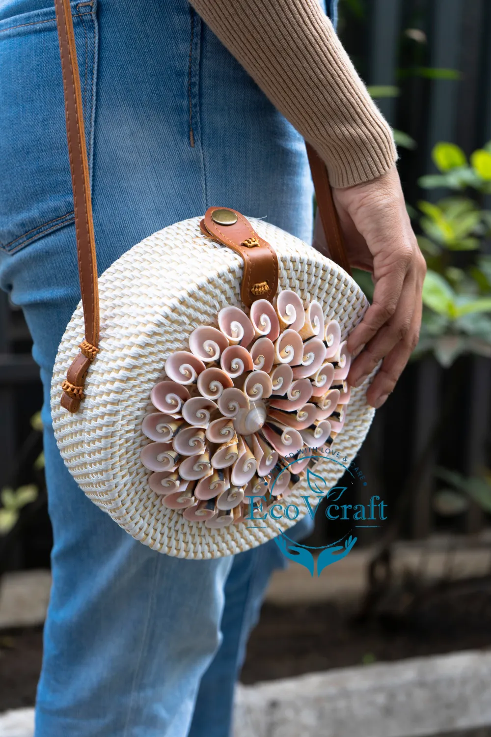 Boho Snail Shell White Round Sling Bag