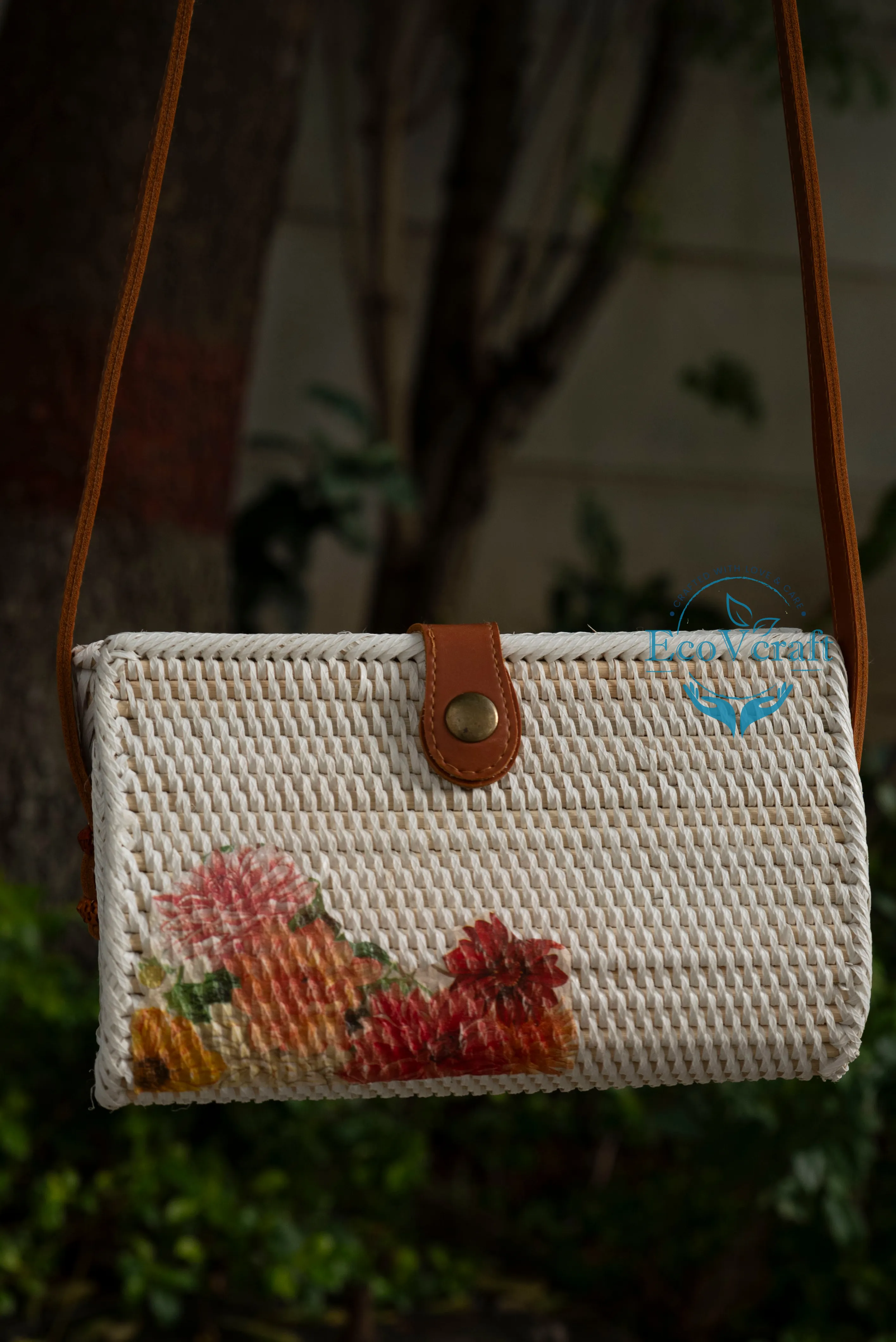 Dahila Classic White Triangular Crossbody Sling Bag