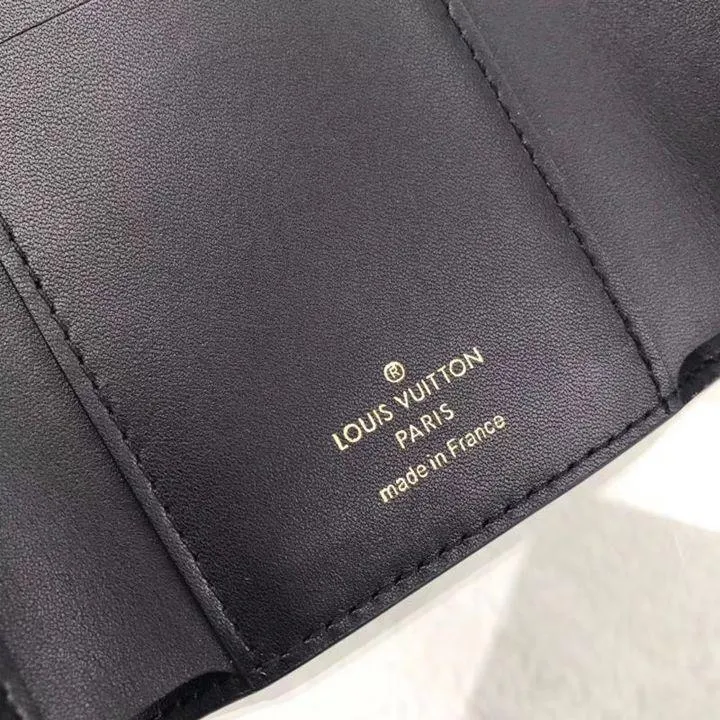 Very Compact Wallet