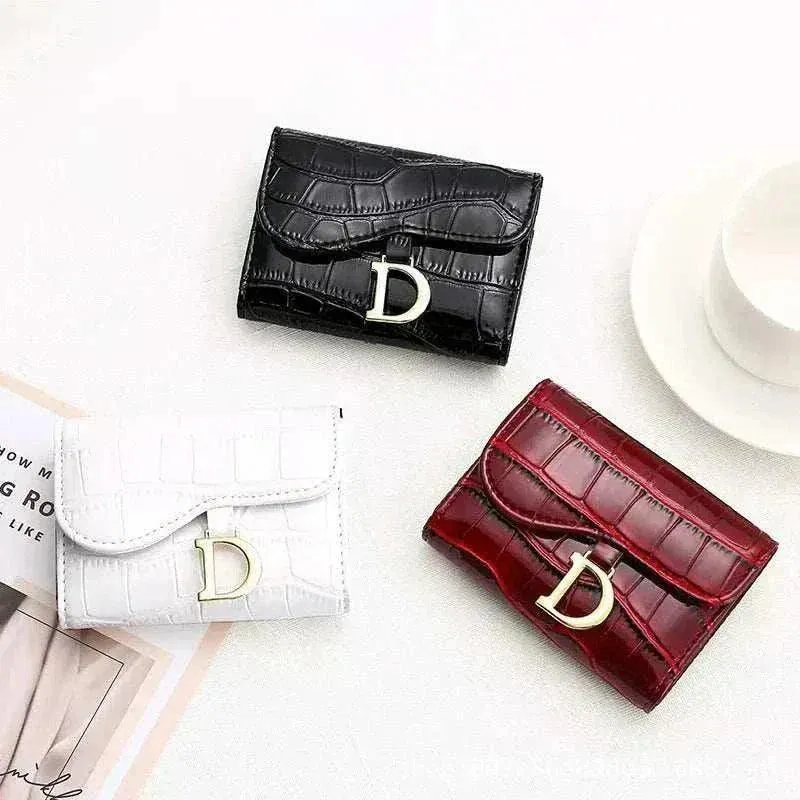 Women Short Wallet - ELLA Design | Compact & Fashionable - WWC013