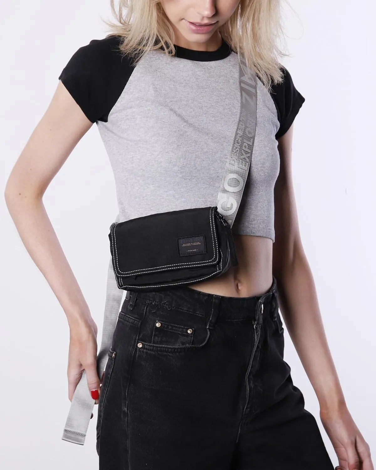 ZIMEGO Unisex Mini Crossbody Sling Bag and Waist Fanny Pack  Everyday Travel Purse, Black